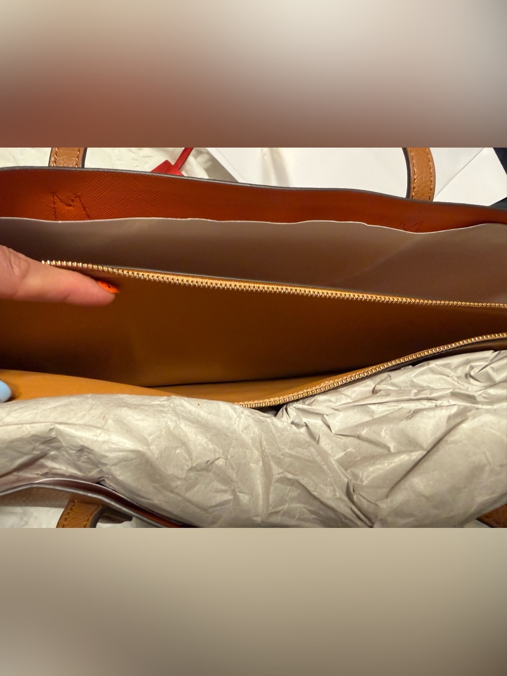 Tory Burch Perry Tripe Compartment 👜 Tote - Picture 8 of 8